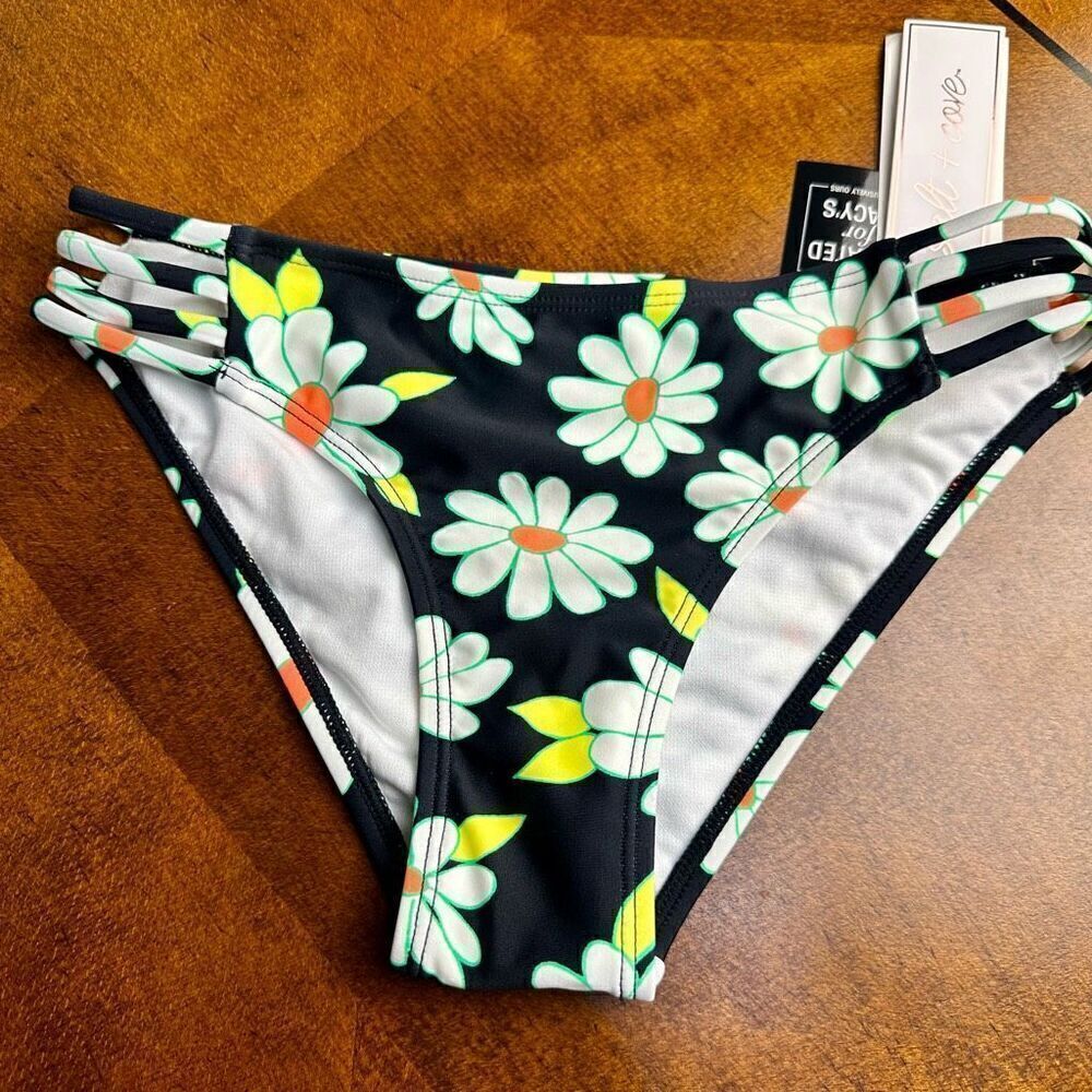Salt & Cove NWT size XS black bikini swim bottoms - black/ white daisies